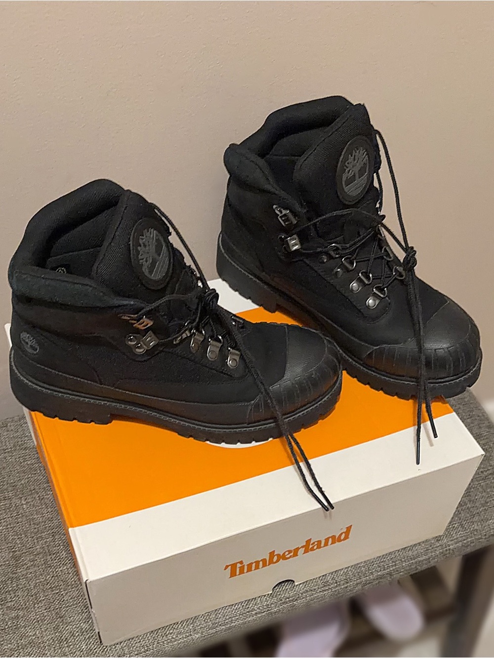 TIMBERLAND Heritage Waterproof
Rubber-Toe Boots Black Nubuck